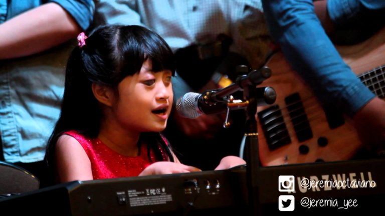 GREZIA EPHIPANIA ‘WALAU TAK DAPAT MELIHAT, TUHAN YESUS BERI TALENTA