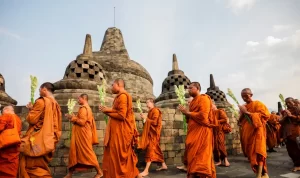 bhikku borobudur